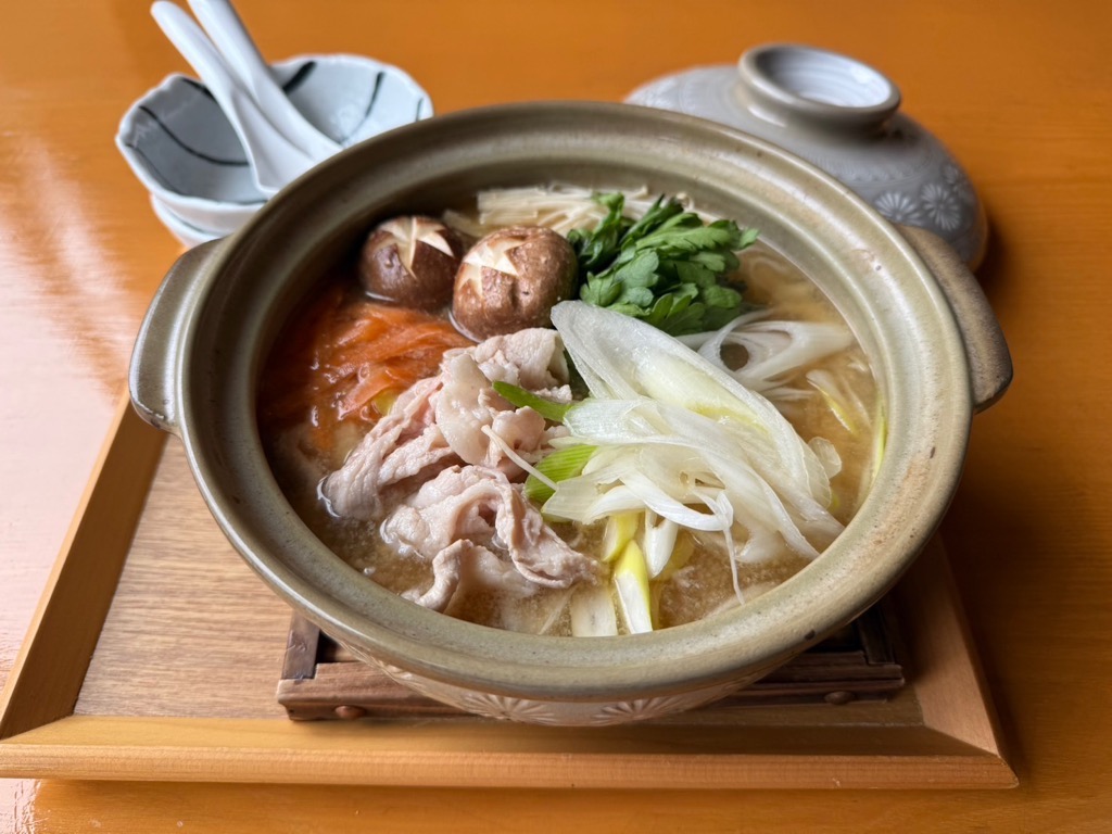 長ねぎと豚バラ肉の味噌チーズ鍋2