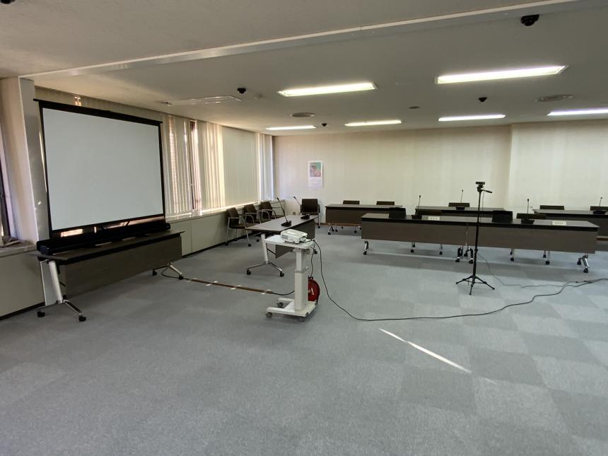 オンラインによる委員会