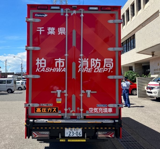 空気充填車2