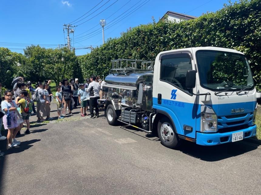 給水車