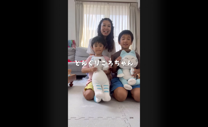 秋にオススメのわらべうた『どんぐりころちゃん』