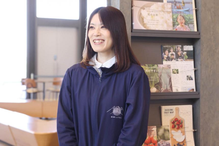 インタビューを受ける様子