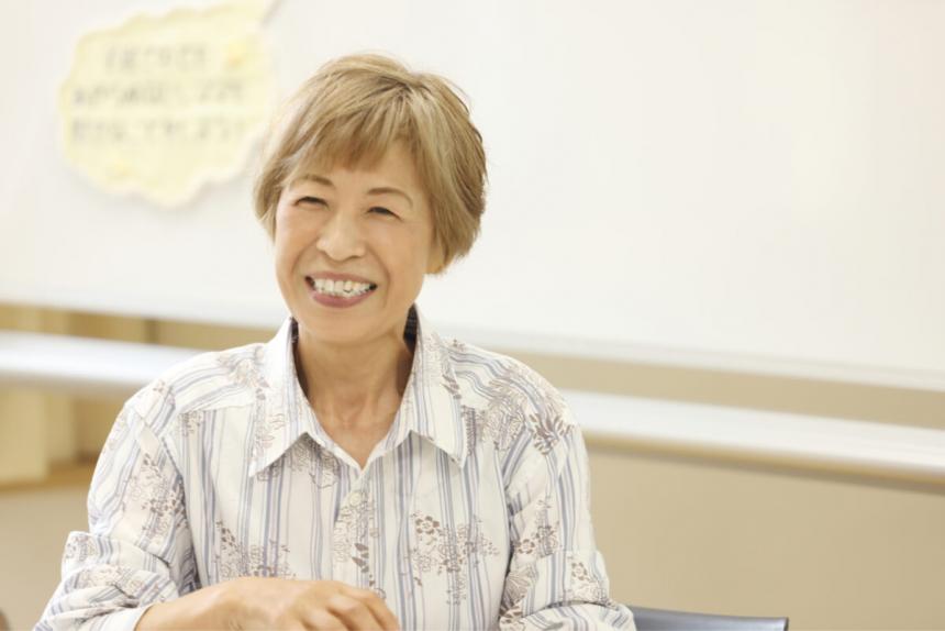 インタビューを受ける様子